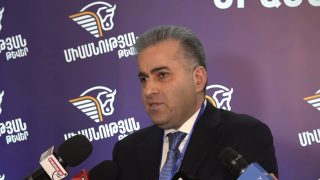 Նախընտրական շրջանում պատահաբար պարզեցին՝ ինչ կարող է անել թոշակառուն 10 000 դրամով. Վիգեն Եղոյան