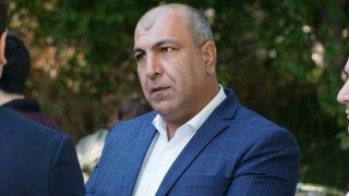 Նիկոլ Փաշինյանի վարկանիշն իջել է պլինտուսից ներքև. Չախալյանի ելույթը դուր չեկավ մեղադրողներին