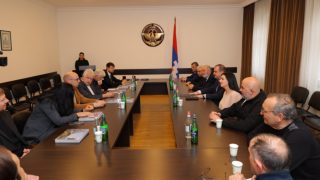 ԱՀ նախագահի պաշտոնակար, ԱԺ նախագահ Աշոտ Դանիելյանն ընդունել է Շվեյցարիայի Ազգային խորհրդի պատվիրակությանը