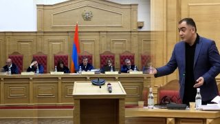 10 հոգի եք, դժվա՞ր է այդ որոշումները ժամանակին տալը․ Դավիթ Հարությունյանը՝ ԲԴԽ-ին