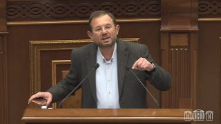 Դուք ո՞ր երկրի տերն եք, ուրացել եք Երրորդ Հանրապետությունը. Գեղամ Մանուկյանը՝ ՔՊ-ին