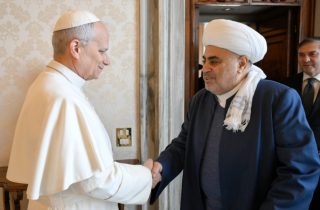 Վատիկանում հանդիպել են Կովկասի մուսուլմանների վարչության նախագահ Ալլահշուքյուր Փաշազադեն ու Հռոմի Պապը