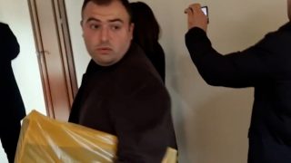 Կատարվել է քննչական գործողություն. քննիչները շարունակում են գույք առգրավել «Իզմիրլյան» ԲԿ-ից