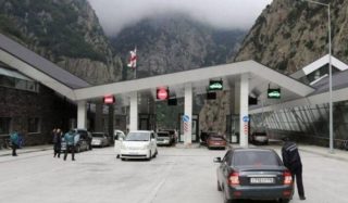 Վերին Լարս տանող ճանապարհը բացվել է թեթև մարդատար մեքենաների համար