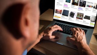 25 հաղորդում, տասնյակ տուժածներ․ ինչու իրավապահները «հանցանքի տարրեր» չեն տեսնում Արսեն Հովհաննիսյանի արարքներում. «Հետք»