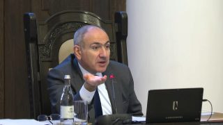 Ամանորյա տոնակատարություններին պետք է վերաբերվենք որպես զբոսաշրջային ապրանքի. Նիկոլ Փաշինյան