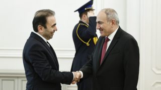 Փաշինյանն ու Իրանի դեսպանը կարևորել են երկու երկրի միջև երկաթուղային կապի ապահովմանն ուղղված քայլերը