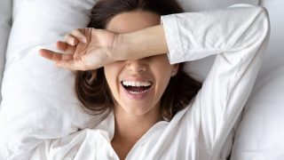 Բացահայտվել է՝ ինչպես է քնի մեջ գոռալն ու ծիծաղելն ազդում ուղեղի առողջության վրա