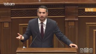 Փոքր ժամանակ ահավոր ներվայնացել եմ, երբ տեսել եմ «Սարոյան եղբայրներ» և «Նվագախմբի տղաները» ֆիլմերը. Ռուբինյան