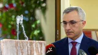 Հարևանի ձեռքը պետք է բռնեք, երբ տեսնում ենք, որ ցայտաղբյուրից այգին է ջրում. Ջրային կոմիտեի նախագահ