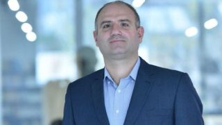 Դատարանն անվավեր է ճանաչել դասախոս Սահակ Մանուկյանին աշխատանքից ազատելու ԵՊՀ ռեկտորի հրամանը