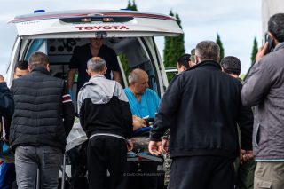 Մատաղ վատ ա ամեն ինչ, ապաստարանում ենք, բայց դու էն ասա՝ հո Հայաստանին չեն խփում…