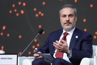 Ֆիդանը հեռախոսազրույցներ է ունեցել Իրանի թեմայով