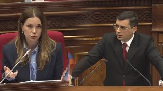 Լրատվամիջոցն արձանագրել է՝ գործարարները ստանում են մաքսային արտոնություն և գումար են մուծում ՔՊ-ին