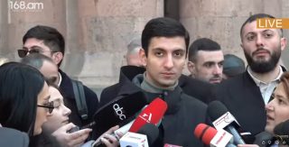 Անիծյալ են պետությունը կործանողները, հիշեք՝ ինչ վիճակ էր Ցեղասպանությունից առաջ. Շահեն Հարությունյան