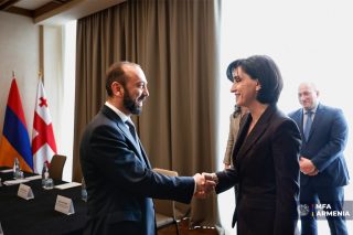 Հայաստանի և Վրաստանի ԱԳ նախարարները հանդիպման ընթացքում անդրադարձ են կատարել Մերձավոր Արևելքում ստեղծված իրավիճակին