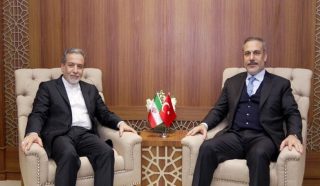 Հաքան Ֆիդանը հեռախոսազրույց է ունեցել Իրանի արտաքին գործերի նախարար Աբբաս Արաղչիի հետ