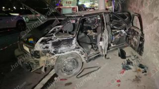 Մյասնիկյան պողոտայում «Լադա»-ն բшխվել է էլեկտրասյանը․ կա 4 վիրшվոր