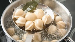 Ո՞ւմ է հակացուցված պելմեններ և խինկալի ուտելը. բացահայտում է բժիշկը