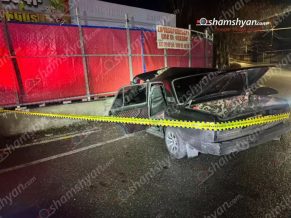 Քասախում «ՎԱԶ 2107»-ը բախվել է «Առողջ այգու» պարսպին․ կան վիրավորներ