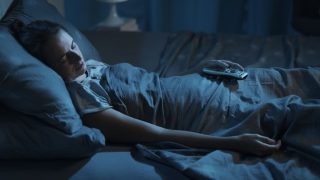 Բժիշկը կոչ է արել չքնել հեռուստացույց դիտելիս