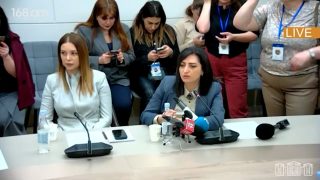 Հետևեք Ձեր վարքականոնին՝ կանգնում էիք խմբագրությունների մոտ, որ հարցազրույց տայիք. Թովմասյանը՝ ՔՊ-ին