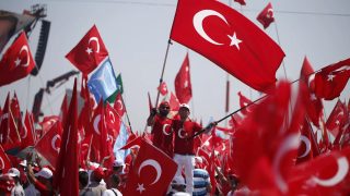 Թուրքիայի բնակիչների գրեթե կեսը կողմ է նոր սահմանադրությանը. հարցում