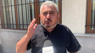 ՀՀ ղեկավարն արդեն երկրորդ անգամ ինքնախոստովանական ցուցմունք է տալիս. մեկ խորհուրդ կտայի՝ գոնե մի իրավաբան պահեք մոտներդ. Վահիդ Սահակյան