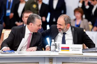 Թրամփի ուղու վերաբերյալ հոդվածներ գրելու փոխարեն, Մնացականյանը թերևս հանրությանը պետք է ներկայացնի 44-օրյա պատերազմին նախորդած իր նախարարական շրջանի պատկերը. Բադալյան