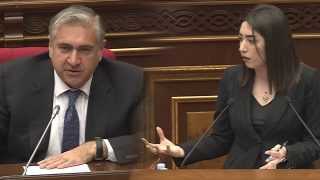 Ատեստացիան պիտի հանվի. Արթուր Խաչատրյանի և ՆԳ նախարարի քննարկումը