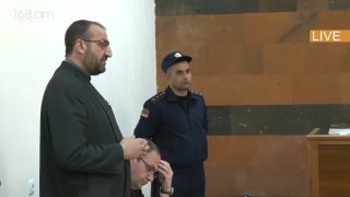 Չկա թմրանյութը, այն ստացողն ու տեղադրողը, բայց հրապարակի վրա հայտնվել եմ ես. ինչո՞ւ… Արշակ սրբազան