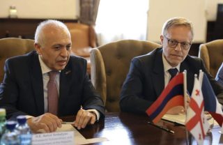 ՀՀ-ի և Ֆրանսիայի դեսպանները հանդիպել են Թբիլիսիի քաղխորհրդի նախագահին
