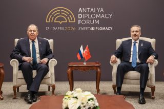 Ռուսաստանի և Թուրքիայի ԱԳ նախարարները Անթալիայում քննարկել են Պարսից ծոցի և Մերձավոր Արևելքի իրավիճակը