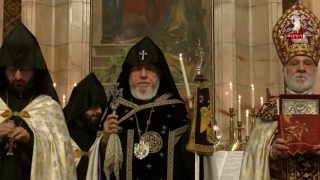 Քրիստոս հարյավ ի մեռելոց. Վեհափառն օրհնել է Ճրագալույցին մասնակից հավատացյալներին