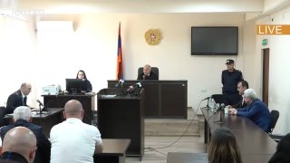 Ընթերակաները 6 անգամ ԱԱԾ քննիչի սենյակում առավոտ 9:00-ին ի՞նչ էին անում. Ամրամ Մակինյանը հարցեր ուներ ապացույցներ ներկայացնող դատախազին