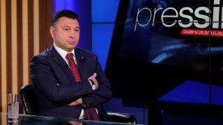 Պետությունը սարքում են խալխի պլացդարմ. Դիմավորում են այն Զելենսկուն, ով երջանիկ էր Շուշիի գրավումով. Էդուարդ Շարմազանով