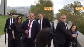 Աննա Հակոբյանի թիկնապահները հեռացրեցին լրագրողներին