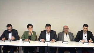 #ՀԻՄԱ. ԲԱՔՈՒ ՄԵԿՆԱԾ «ԽԱՂԱՂՈՒԹՅԱՆ ԱՌԱՋԱՄԱՐՏԻԿՆԵՐԸ» ՎԵՐԱԴԱՐՁԵԼ ԵՆ՝ ԱՍՈՒԼԻՍՈՎ ԵՆ ՀԱՆԴԵՍ ԳԱԼԻՍ. #ՈՒՂԻՂ