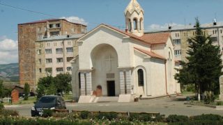 Մինչև այդ հանցավոր գործողությունը, ադրբեջանական սոցիալական հարթակներով բացահայտ կերպով տարածվում էին կոչեր՝ ուղղված եկեղեցու ավերմանը. Ավանեսով