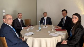 Արմեն Գրիգորյանը և Թուրքիայի 11-րդ նախագահ Աբդուլահ Գյուլը մտքեր են փոխանակել երկկողմ հետաքրքրություն ներկայացնող հարցերի շուրջ