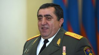 Դատախազությունը պահանջում է ԶՈՒ գլխավոր շտաբի պետի նախկին տեղակալ Հայկազ Բաղմանյանից հօգուտ պետության բռնագանձել 11 անշարժ և շարժական գույք, շուրջ 3 միլիարդ 56 միլիոն դրամ