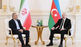 Փեզեշքիանն ու Ալիևը քննարկել են Մերձավոր Արևելքում ստեղծված իրավիճակը