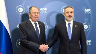 Լավրովն Անթալիայում բանակցություններ է վարում Թուրքիայի արտգործնախարարի հետ