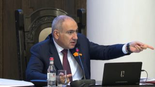 Էն օրը գնացել եմ, ցնցված եմ… Պետք չի ամաչել, նեղվել, պետք է ասել՝ խնդրում եմ, եկեք աջակցեք. Փաշինյան