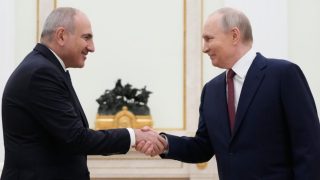 ՌԴ-ն կարող է բարձրացնել տնտեսական և առևտրային ծախսերը, եթե Երևանը շարունակի հեռավորություն պահպանել քվեարկությունից հետո․ Stratfor