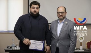 Արայիկ Հարությունյանը դրամական պարգևներ է հանձնել Բաթումում Եվրոպայի առաջնության մեդալակիրներին