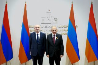 Փաշինյանը հանդիպել է ԵԱՀԿ գլխավոր քարտուղար Ֆերիդուն Սինիրլիօղլուի հետ
