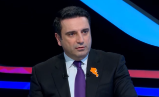 Ես հաշվել եմ` մոտավորապես 70-ից ավել Արարատի նկար կա նոր անձնագրի մեջ․ Ալեն Սիմոնյան