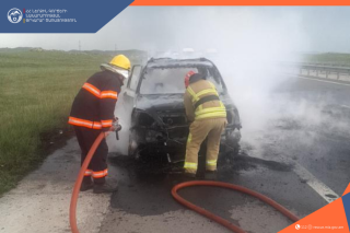 Գյումրի-Լանջիկ ավտոճանապարհին այրվել է «Lexus» մակնիշի ավտոմեքենան․ ուղևորը ձեռքի կnտրվածքով հոսպիտալացվել է