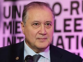 Ռուսաստանի իշխանությունները քննարկում են ակադեմիկոս Արմայիս Կամալովի թեկնածությունը՝ Ռուսաստանի հայերի միության (ՌՀՄ) ղեկավարի պաշտոնում. «Փաստ»
